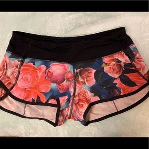 Lulu lemon workout shorts